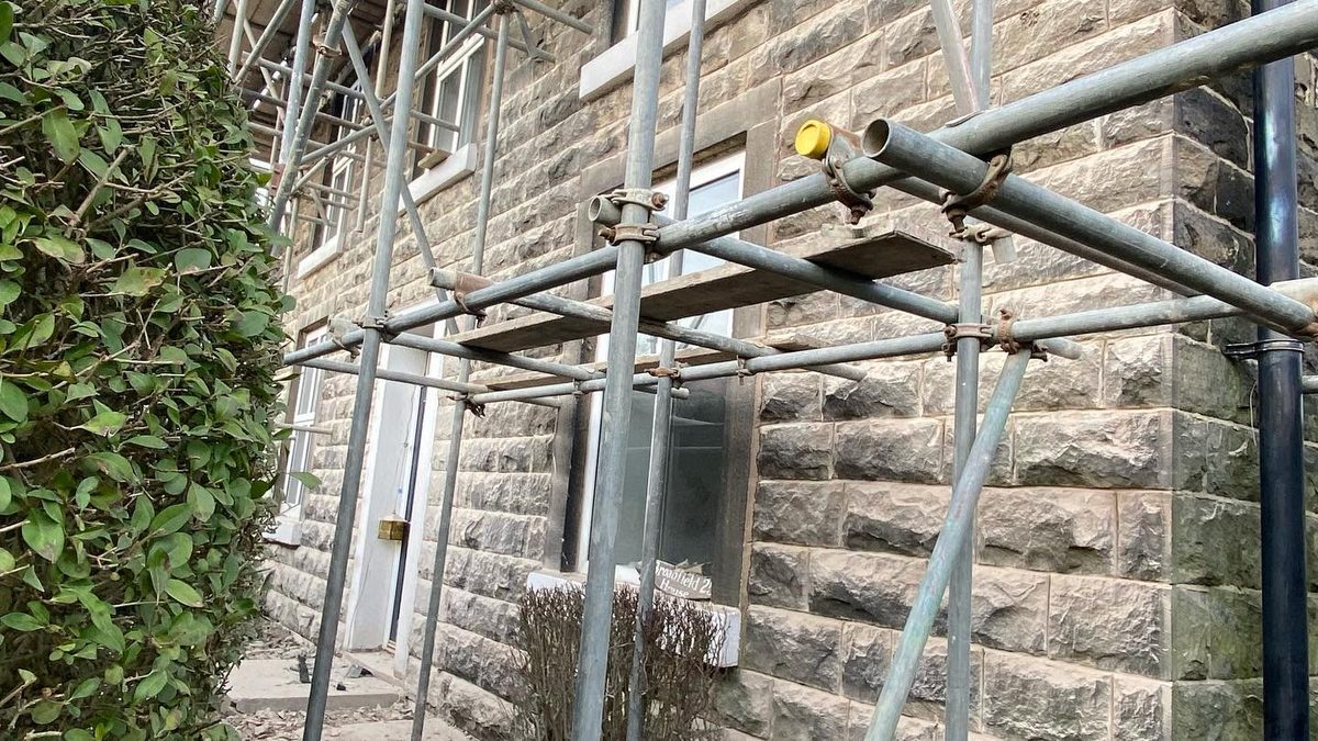 Stone repointing under way (3/3)