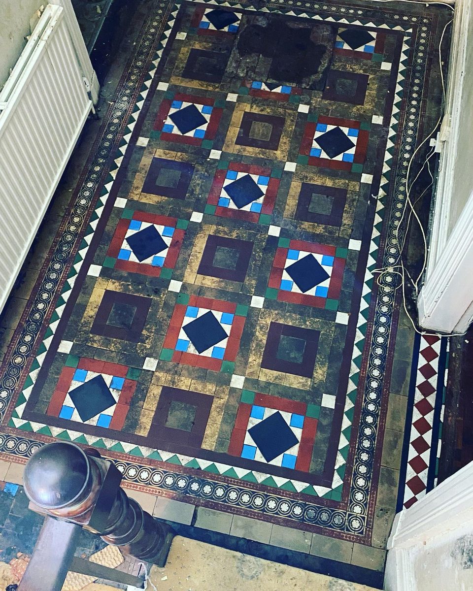 New encaustic tiles, made to match the original design (2/4)