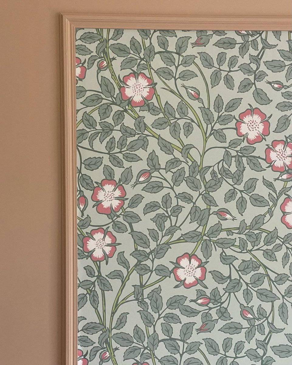 The master bedroom panels and Sweet Briar wallpaper (1/3)